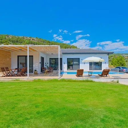 Hillside Villa Yakacik