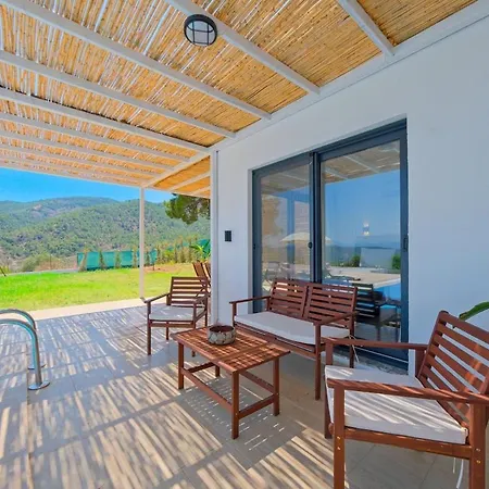 Villa Hillside