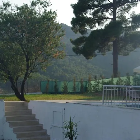 Вилла Hillside