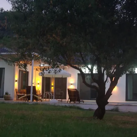 Villa Hillside